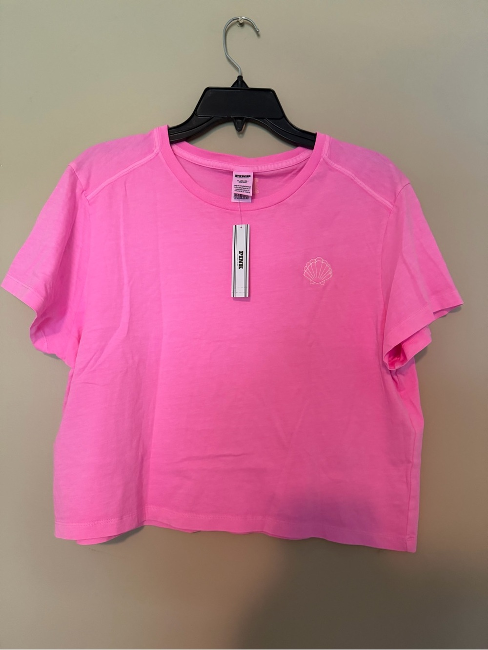 PINK Victoria's Secret Bright Pink Cropped Shell Tee